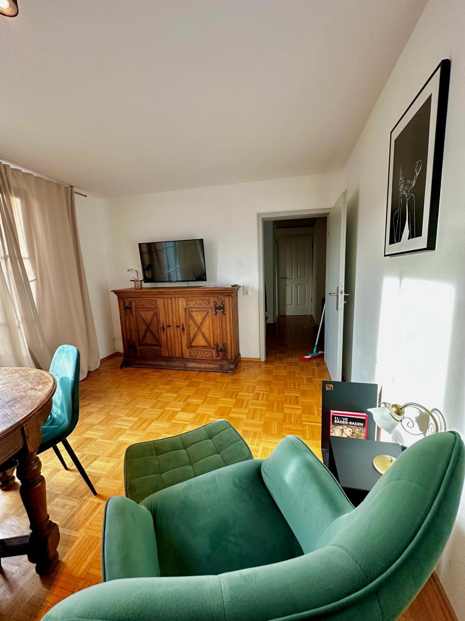 Hirsch Appartements Baden-Baden Exteriör bild