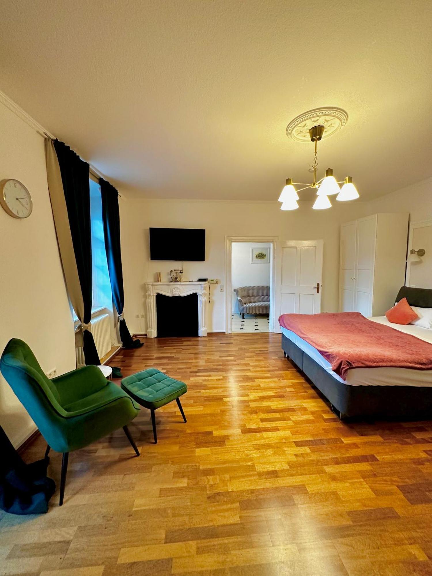 Hirsch Appartements Baden-Baden Exteriör bild