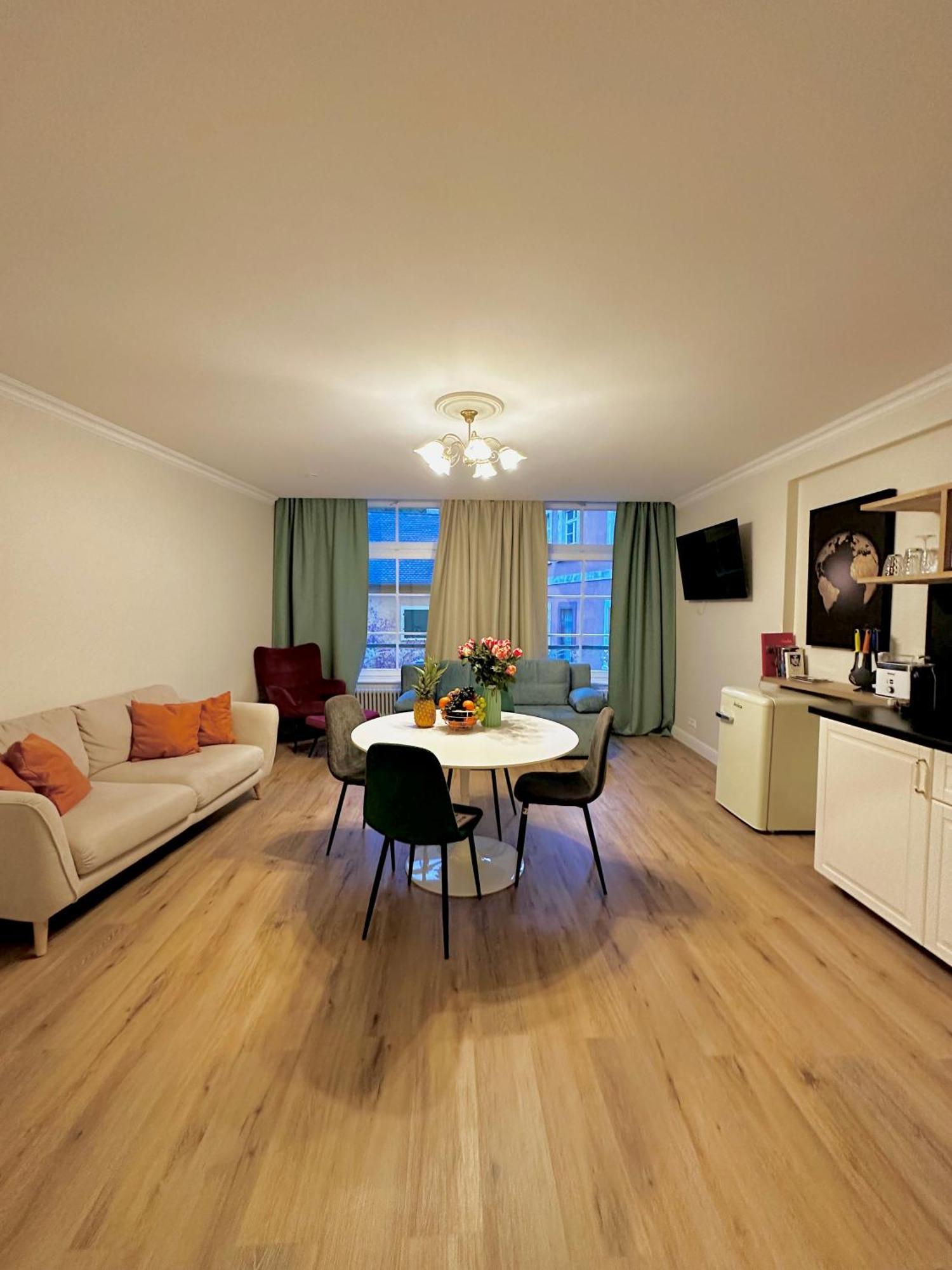 Hirsch Appartements Baden-Baden Exteriör bild