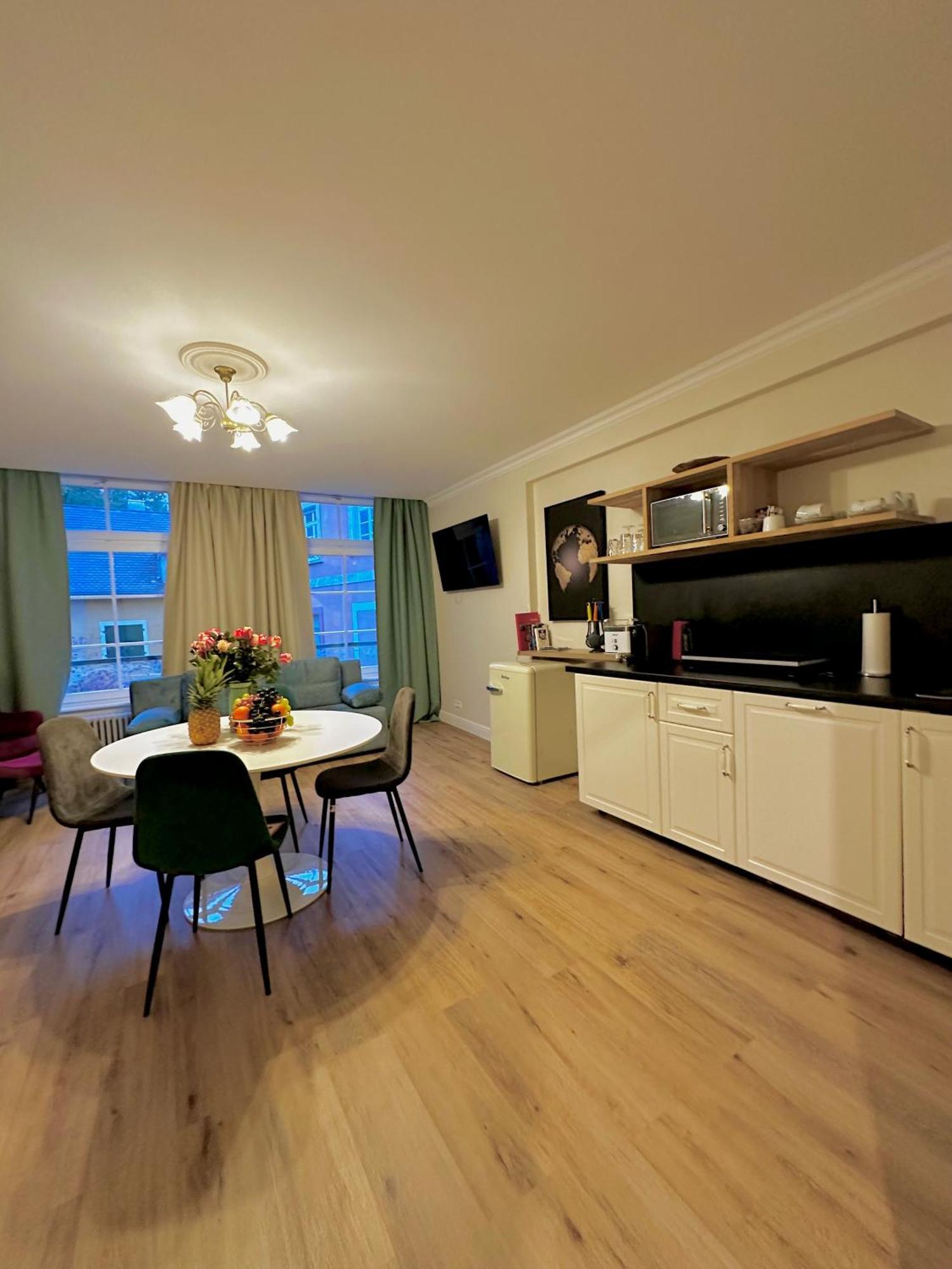 Hirsch Appartements Baden-Baden Exteriör bild